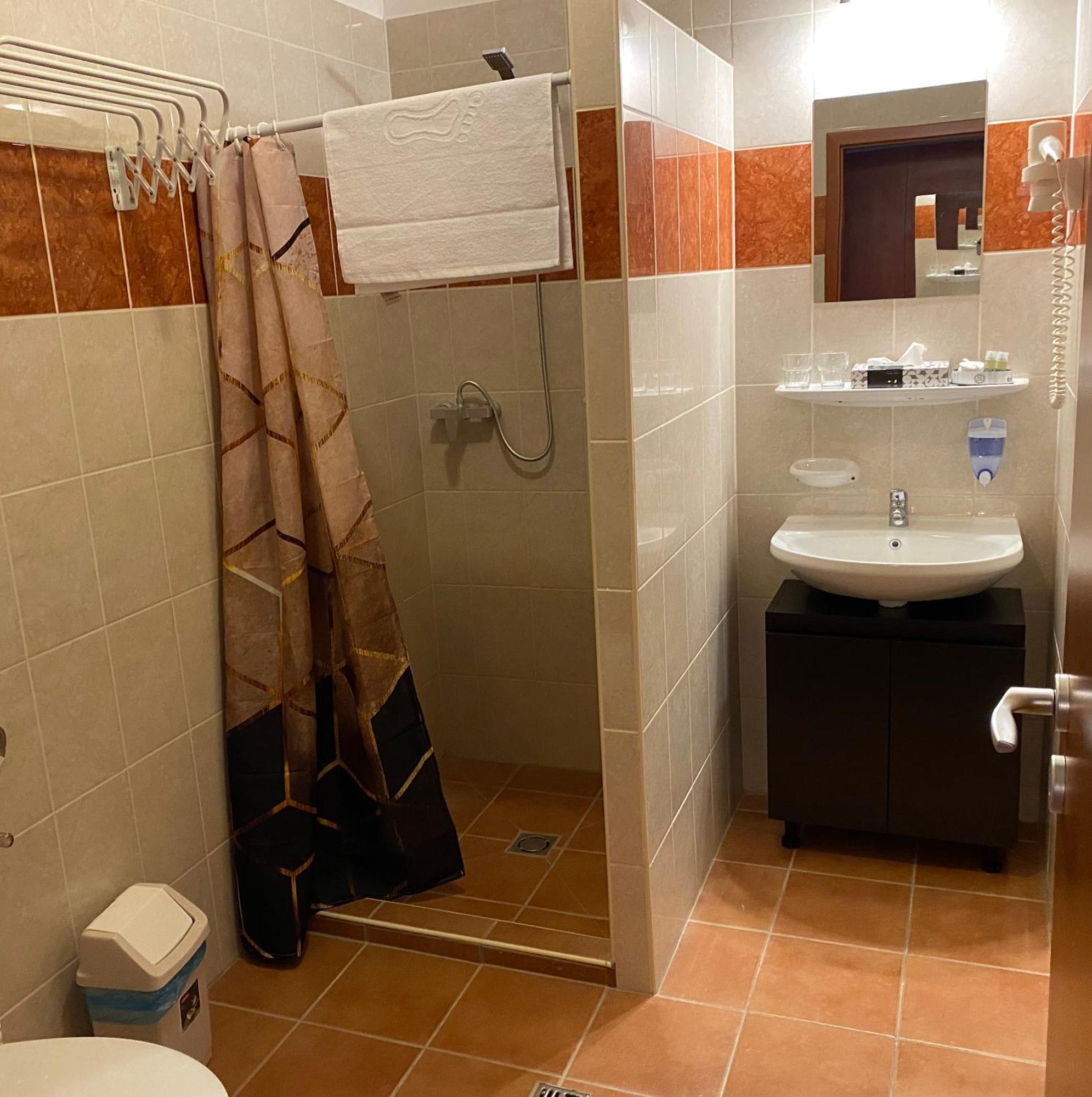 Ligetalja Termal Hotel Peneszlek Экстерьер фото