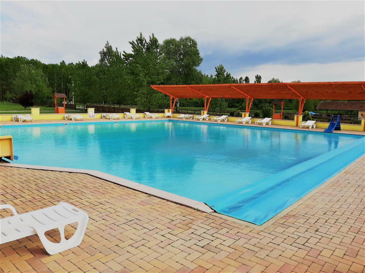 Ligetalja Termal Hotel Peneszlek Экстерьер фото
